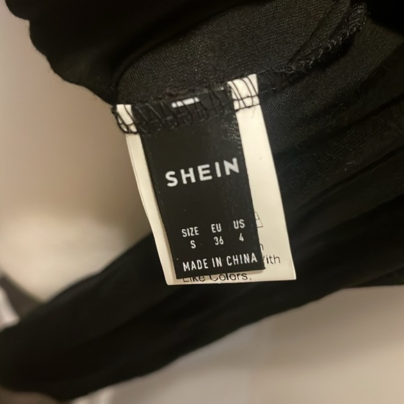 SHEIN lace accent top - Picture 4 of 4